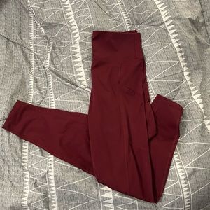 American Eagle red leggings